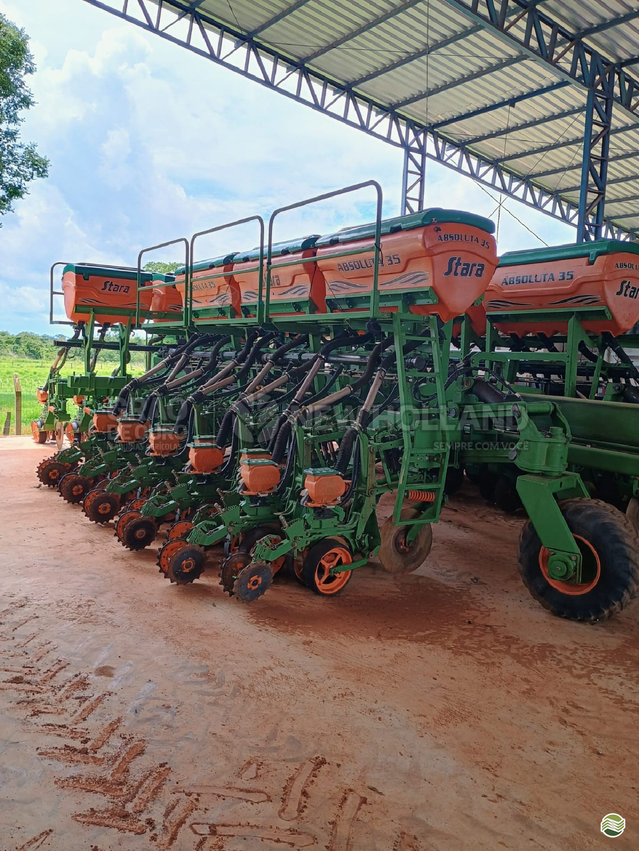 PLANTADEIRA STARA ABSOLUTA 32 - 30 Grão de Ouro - New Holland GURUPI TOCANTINS TO